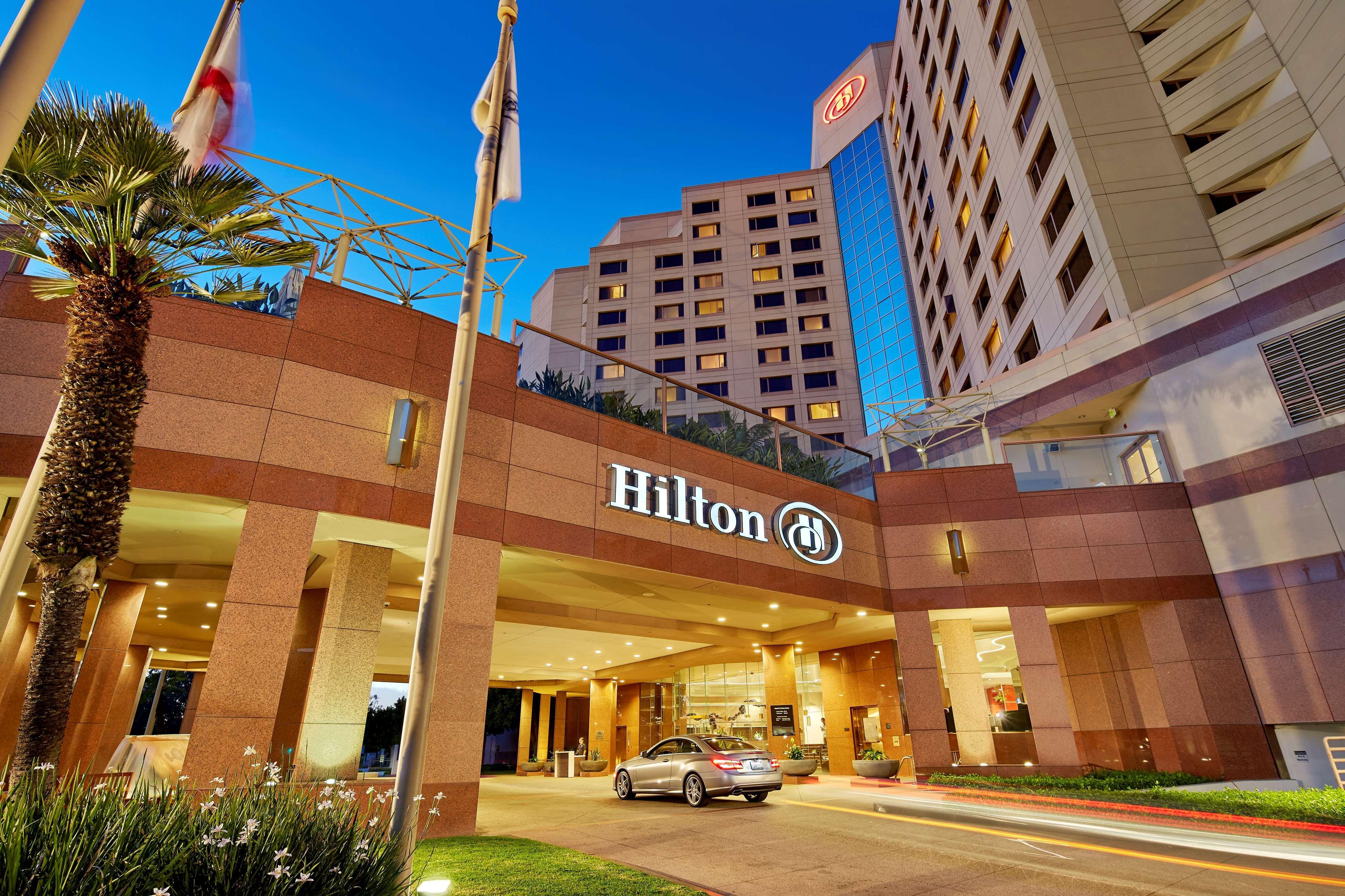 Hilton Long Beach Hotel Экстерьер фото